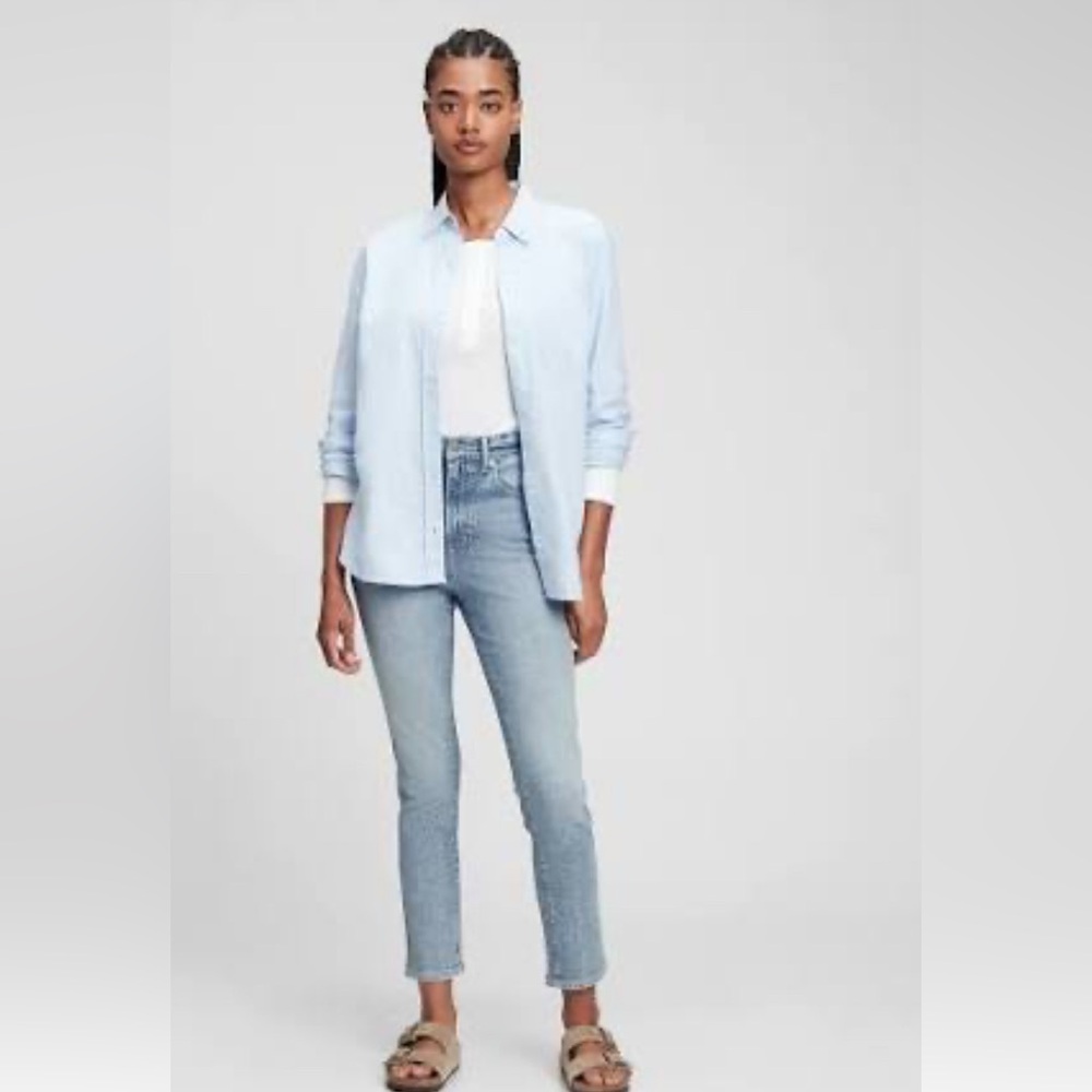 GAP Light Blue Ankle Jeans